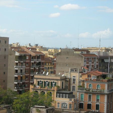Appia Nuova Holiday B&B Rome Bilik gambar