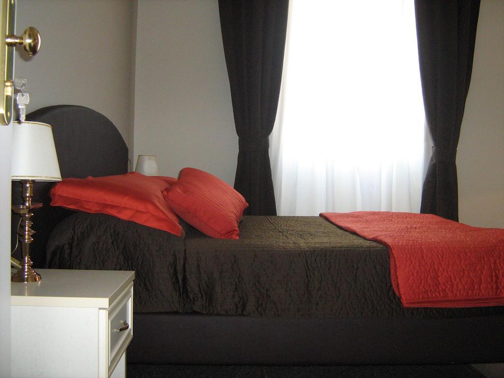 Appia Nuova Holiday B&B Rome Bilik gambar